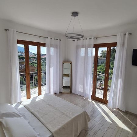 Villa Mafalda Pietra Ligure Esterno foto